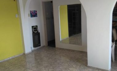 CASA PARA DOS FAMILIAS