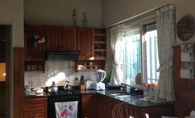 Imponente Casa 3 amb!! Caseros Norte!!
