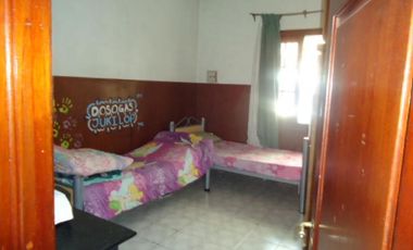 CASA TRES DORMITORIOS EN VENTA Bº ALTAMIRA (Código: 284)