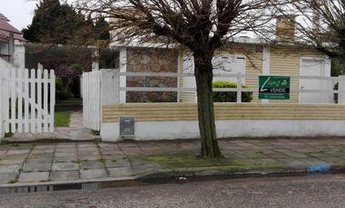 Casa 70 M2 + Depto 31 M2 sobre lote de 540 M2