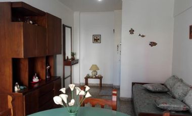 Hermoso departamento con balcón a la calle!!