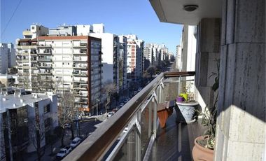 * Piso Plaza Mitre 4 amb *
