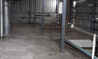 IMPORTANTE INMUEBLE INDUSTRIAL 1900 m2