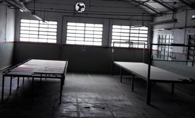IMPORTANTE INMUEBLE INDUSTRIAL 1900 m2