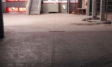 IMPORTANTE INMUEBLE INDUSTRIAL 1900 m2