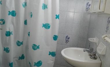 Casa sola en lote de 380 M2. A metros del mar