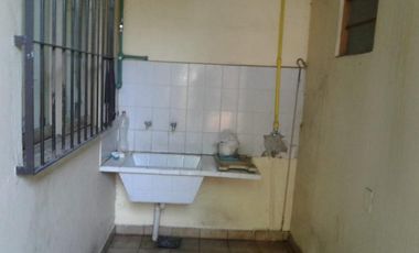 Venta de casa en esquina en Boulogne