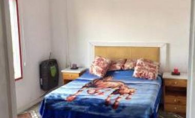 EXCELENTE TERRENO CON CONSTRUCCIÓN