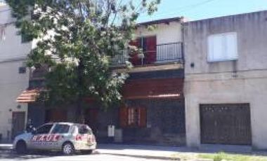 EXCELENTE TERRENO CON CONSTRUCCIÓN