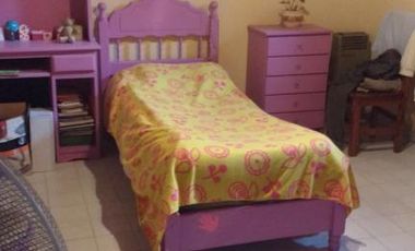 PERMUTA CHALET A 10 CUADRAS DE ESTACION DE HURLINGHAM