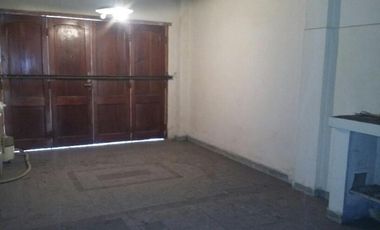 DEPOSITO EN ALQUILER CON BAÑO