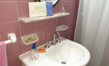 Chalet 4 ambientes con garage zona Puerto