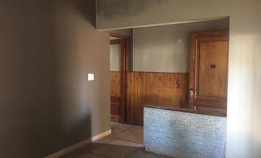Casa ubicación Óptima para REFACCIONAR