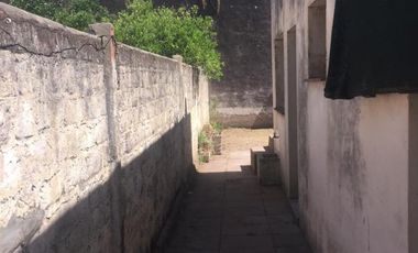 Casa ubicación Óptima para REFACCIONAR