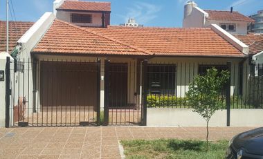 CASA EN UNA PLANTA RECICLADA NUEVA