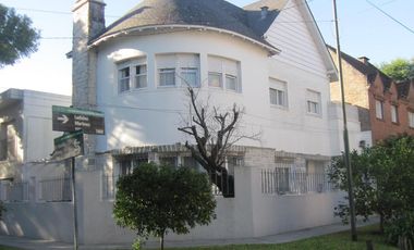 EXCELENTE PROPIEDAD!! Súper moderna!!!