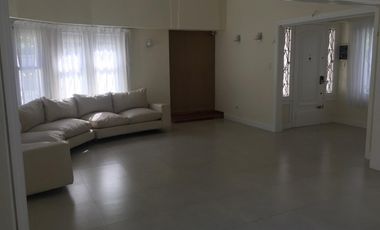 EXCELENTE PROPIEDAD!! Súper moderna!!!