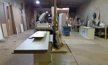 OPORTUNIDAD UNICA  GALPÓN 840 m2 CON VIVIENDA