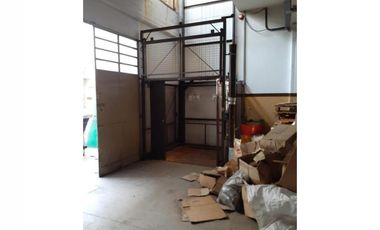 GALPON 770 m2 DOS PLANTAS CON MONTACARGAS