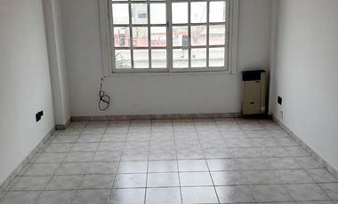 DPTO 2 AMB FRENTE A 2 CUADRAS PLAZA SAN MARTIN