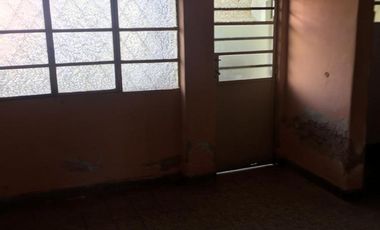 Casa de 3 Ambientes a 150 mts de Santos Vega