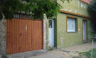 Casa 3 ambientes a refaccionar