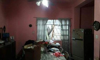 Casa 3 ambientes a refaccionar