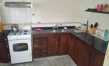 casa 3 amb+2 dptos 3 amb.+local