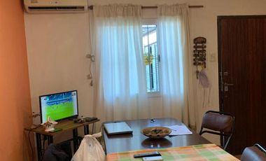 Casa a la venta o permuta por casa en pueblo cerca de Junín.