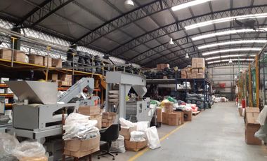 EXCELENTE PLANTA INDUSTRIAL 3.175 M2 CUBIERTOS  Y 460 LIBRES