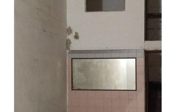 a pasos de calle Libertad