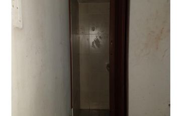 a pasos de calle Libertad