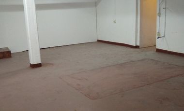 OLIVOS CENTRO EXCELENT   - dos locales y 3 oficinas en block