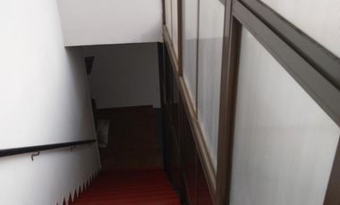 OLIVOS CENTRO EXCELENT   - dos locales y 3 oficinas en block