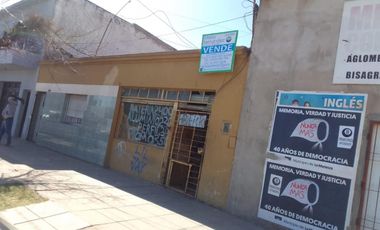CASA EN VENTA EN GONZALEZ CATAN, CON LOCAL