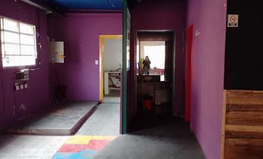 Casona s/Ayacucho a metros de 3 de Febrero