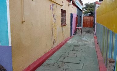 Casona s/Ayacucho a metros de 3 de Febrero