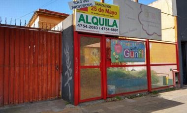 Casona s/Ayacucho a metros de 3 de Febrero