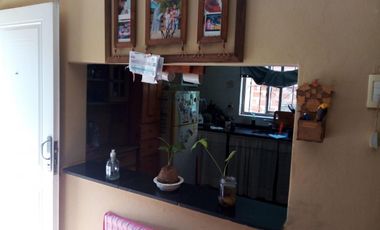Comoda casa sobre Candido Lopez 3348, Glew