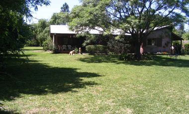 EXCELENTE CHALET EN LOS CARDALES