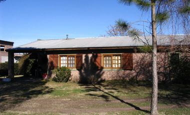 EXCELENTE CHALET EN LOS CARDALES