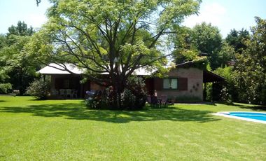 EXCELENTE CHALET EN LOS CARDALES