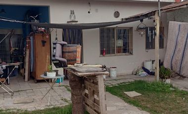 CASA - 5 AMBIENTES - SAN MARTIN 7800 - JOSE LEON SUAREZ.