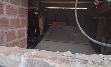 Local Con Vivienda en Venta En Gonzalez Catan