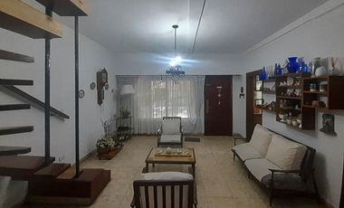 SAN MARTIN. CASA 5 AMB.