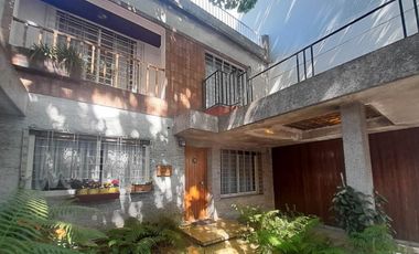 SAN MARTIN. CASA 5 AMB.