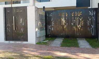 3 ambientes Planta baja con garage propio