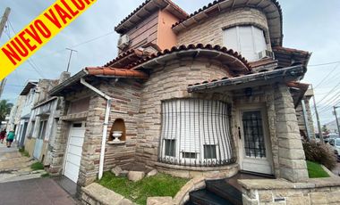 NUEVO VALOR! Chalet de 4 ambientes con local comercial