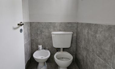 EN ALQUILER. Oficina Amoblada. CENTRO. Las Varillas. GUE