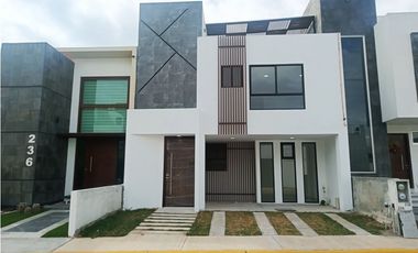 Casa en venta en Paseos de la Herradura al sur de Pachuca